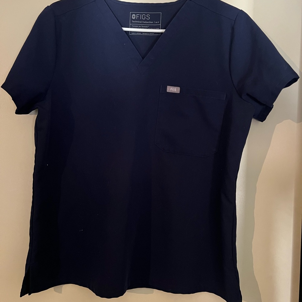 Women’s FIGS Scrub Set